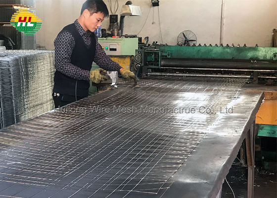 Electro Galvanized Welded Wire Mesh Panels , Iron 4x4 wire fence panels