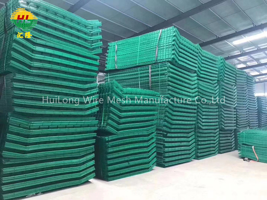 Home Outdoor Decorative Galvanised Welded Wire Mesh Panels Green Color For Garden Fence