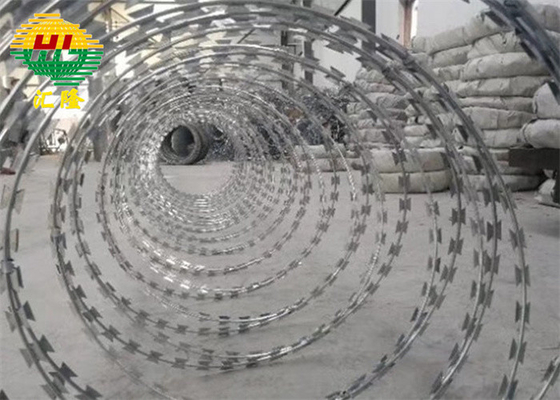 BTO-18 Conertina Razor Wire gegalvaniseerd voor gevangenissen en correctionele instellingen